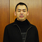 宗本 晋作氏