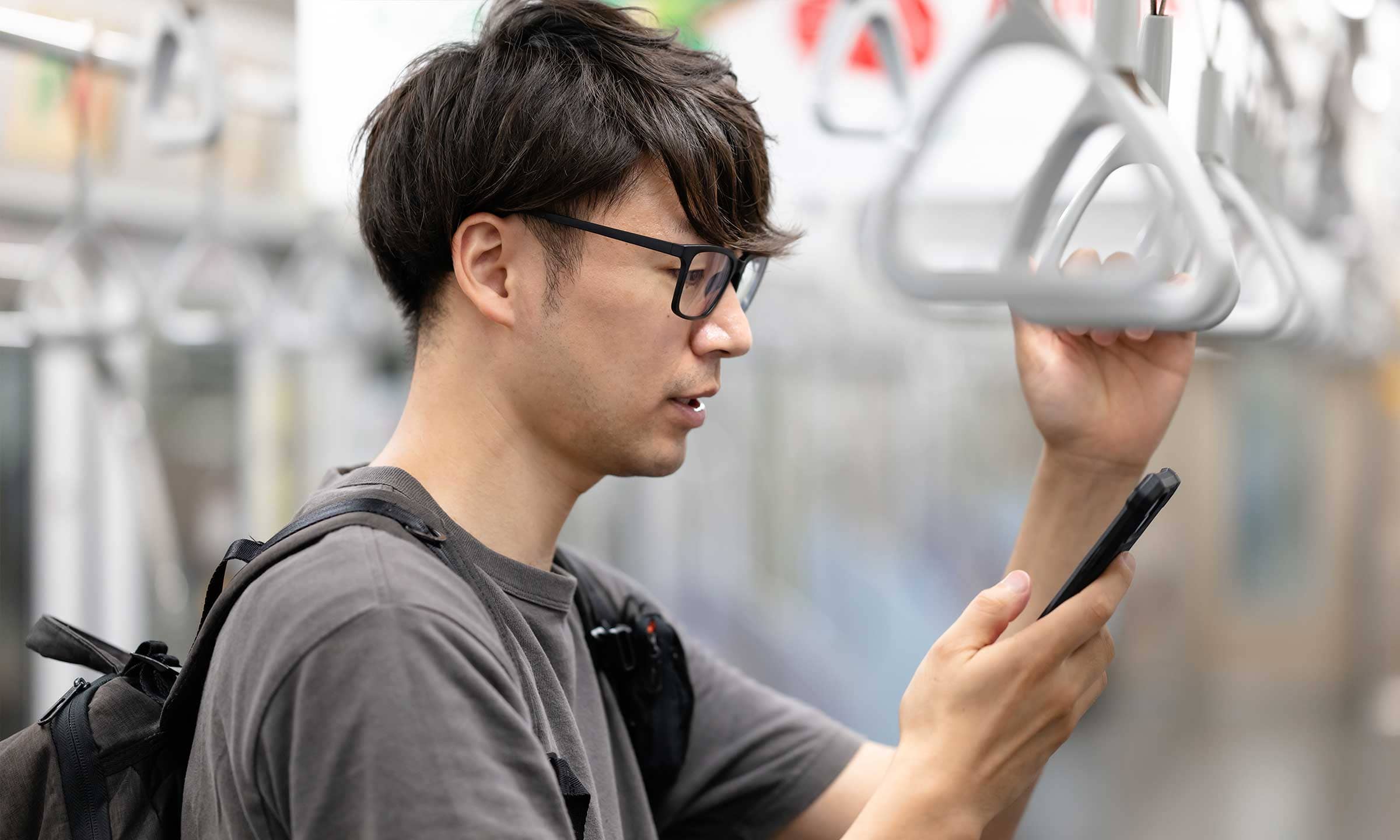 通勤中の電車でも